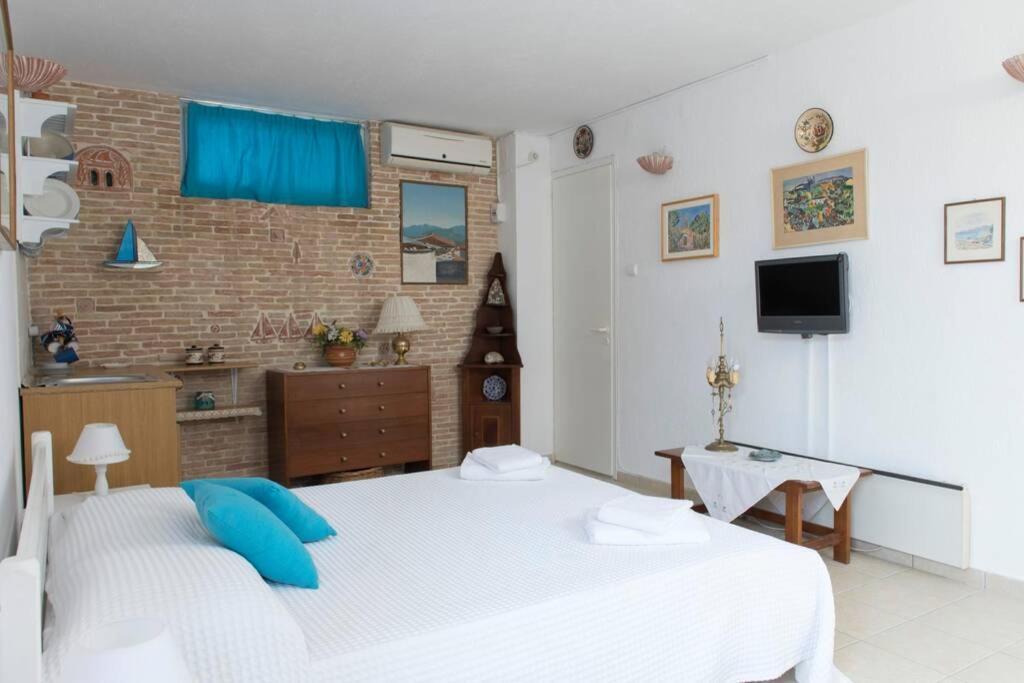 Palmaya Villa, Unique Seafront Experience Vagia  Ngoại thất bức ảnh