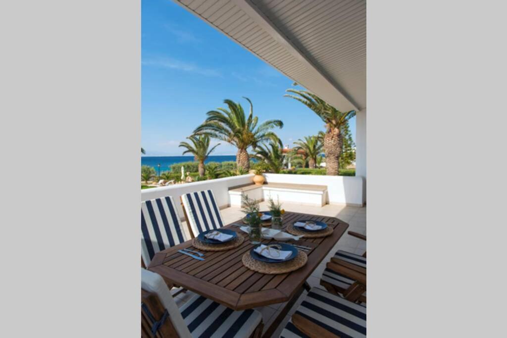 Palmaya Villa, Unique Seafront Experience Vagia  Ngoại thất bức ảnh